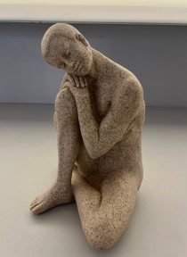 7610
