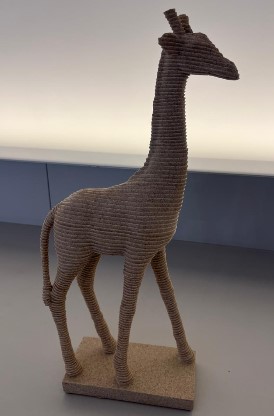7616