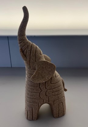 7618